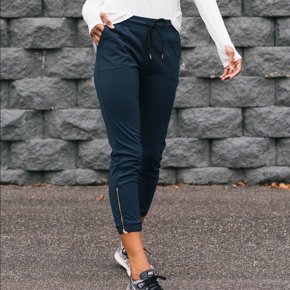 Zyia Navy Peak Zipper Jogger, Size Medium